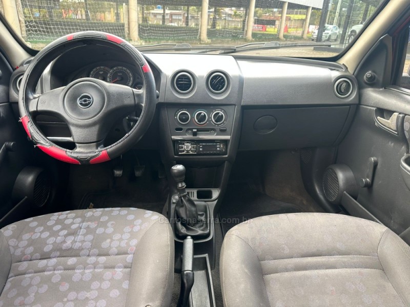 PRISMA 1.4 MPFI JOY 8V FLEX 4P MANUAL - 2009 - NOVO HAMBURGO