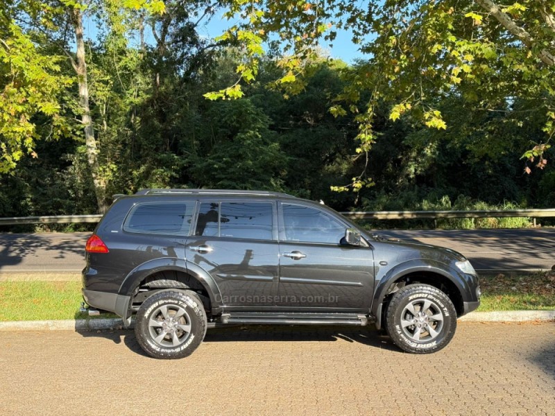 PAJERO DAKAR 3.2 HPE 4X4 7 LUGARES 16V TURBO INTERCOOLER DIESEL 4P AUTOMÁTICO - 2013 - DOIS IRMãOS