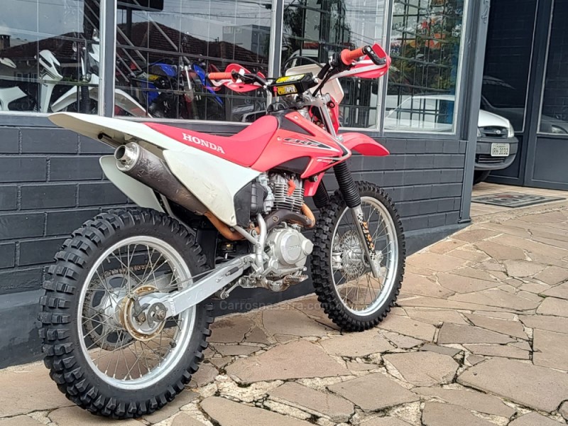 CRF 230F  - 2012 - FLORES DA CUNHA