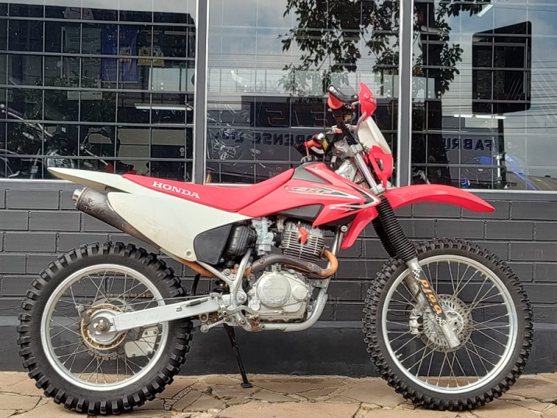 CRF 230F  - 2012 - FLORES DA CUNHA