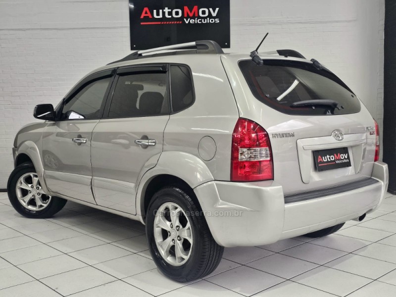 TUCSON 2.0 MPFI GL 16V 142CV 2WD GASOLINA 4P MANUAL - 2009 - CAXIAS DO SUL
