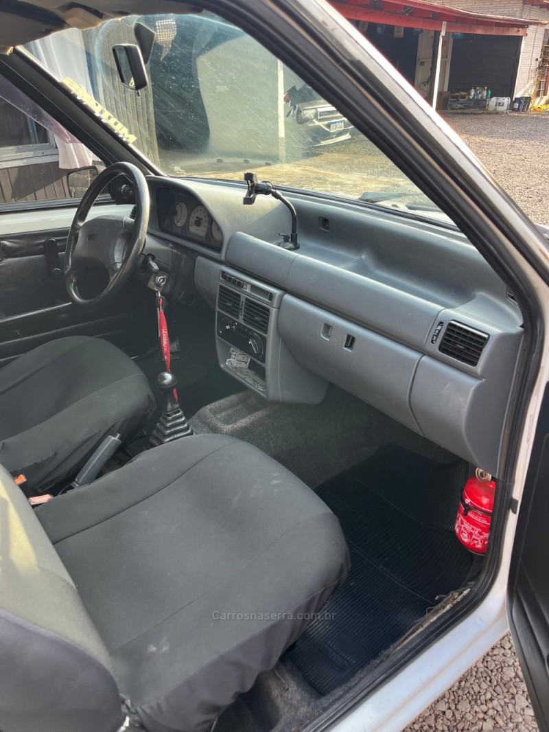 UNO 1.0 MPI MILLE SMART 8V GASOLINA 4P MANUAL - 2001 - CAXIAS DO SUL