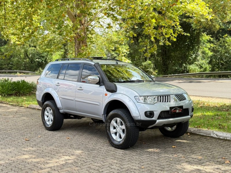 PAJERO DAKAR 3.2 HPE 4X4 7 LUGARES 16V TURBO INTERCOOLER DIESEL 4P AUTOMÁTICO - 2012 - DOIS IRMãOS