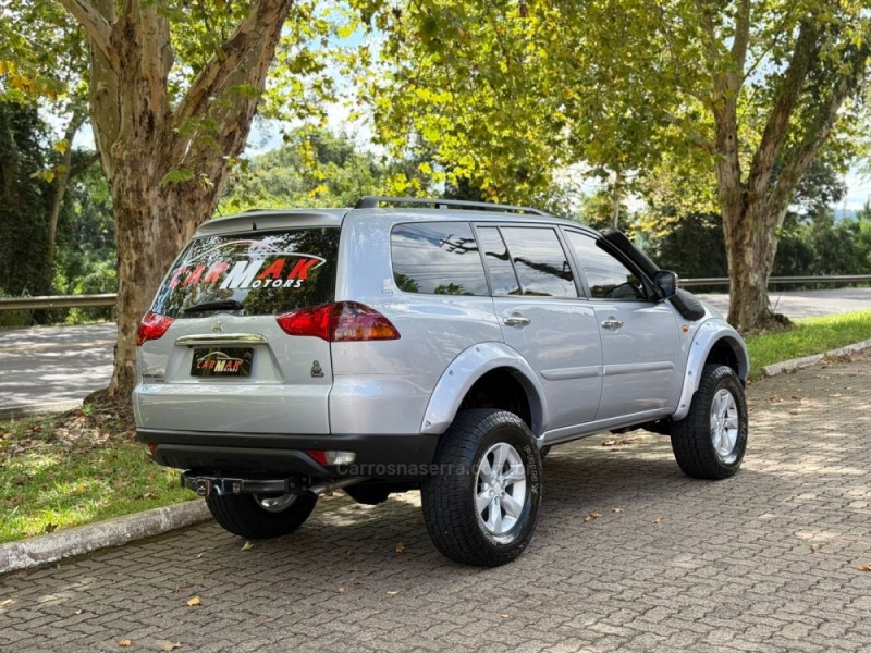 PAJERO DAKAR 3.2 HPE 4X4 7 LUGARES 16V TURBO INTERCOOLER DIESEL 4P AUTOMÁTICO - 2012 - DOIS IRMãOS
