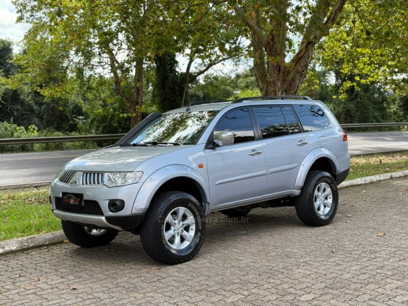 PAJERO DAKAR 3.2 HPE 4X4 7 LUGARES 16V TURBO INTERCOOLER DIESEL 4P AUTOMÁTICO - 2012 - DOIS IRMãOS