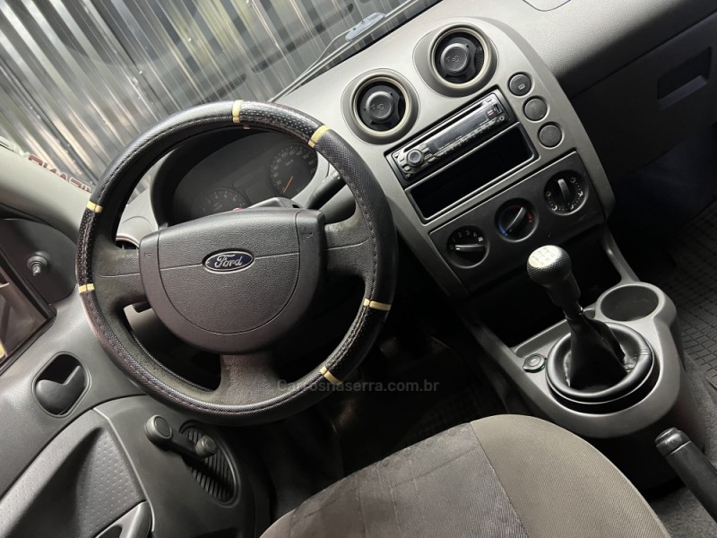 FIESTA 1.0 MPI CLASS 8V FLEX 4P MANUAL - 2007 - CAXIAS DO SUL