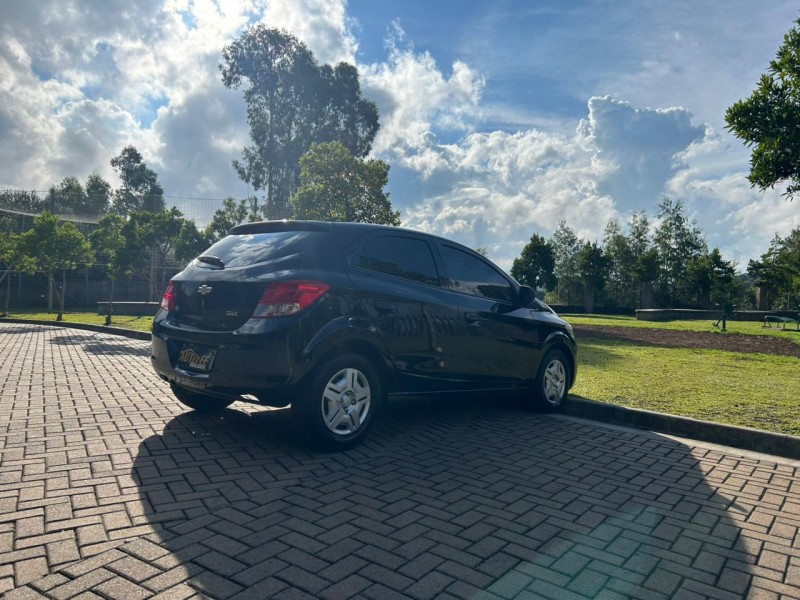 ONIX 1.0 JOY HATCH 8VFLEX 4P MANUAL - 2017 - CANELA