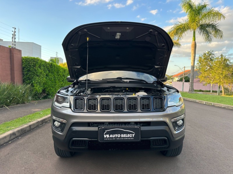 COMPASS 2.0 16V DIESEL LONGITUDE 4X4 AUTOMÁTICO - 2017 - SãO LEOPOLDO