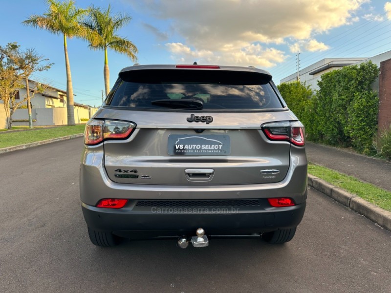 COMPASS 2.0 16V DIESEL LONGITUDE 4X4 AUTOMÁTICO - 2017 - SãO LEOPOLDO