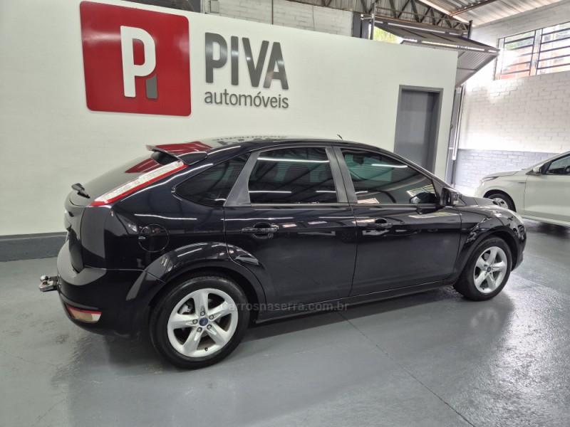 FOCUS 1.6 GLX 16V FLEX 4P MANUAL - 2013 - GARIBALDI