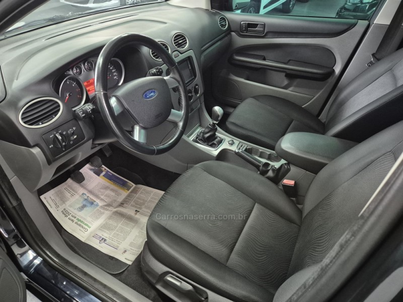 FOCUS 1.6 GLX 16V FLEX 4P MANUAL - 2013 - GARIBALDI