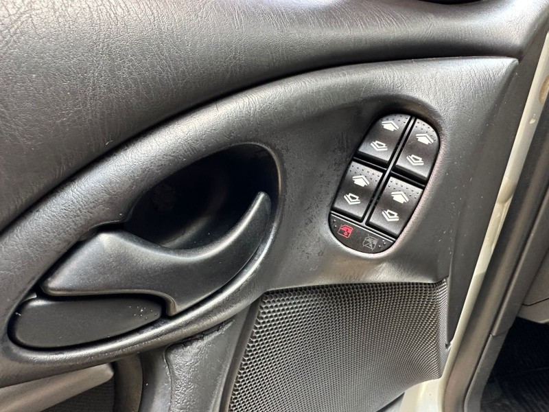 FOCUS 1.6 GLX 8V GASOLINA 4P MANUAL - 2005 - CAXIAS DO SUL