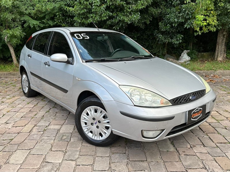 FOCUS 1.6 GLX 8V GASOLINA 4P MANUAL - 2005 - CAXIAS DO SUL