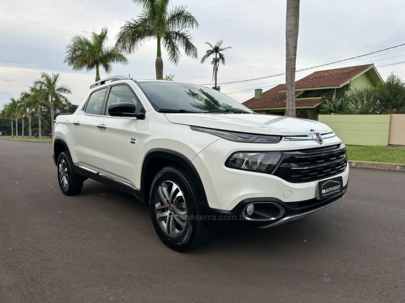 TORO 2.0 16V VOLCANO AT9 4X4 FLEX 4P AUTOMÁTICO - 2018 - SãO LEOPOLDO