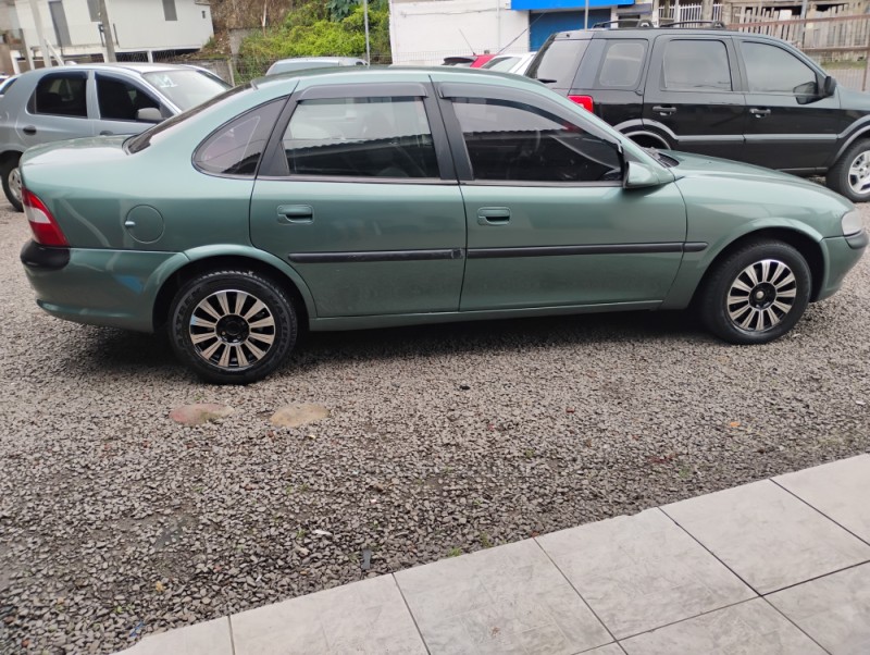 VECTRA 2.2 MPFI GLS 8V GASOLINA 4P MANUAL - 1999 - CAXIAS DO SUL