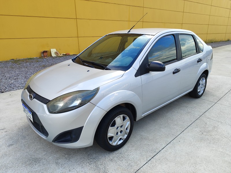 FIESTA 1.0 MPI CLASS 8V FLEX 4P MANUAL - 2013 - FARROUPILHA