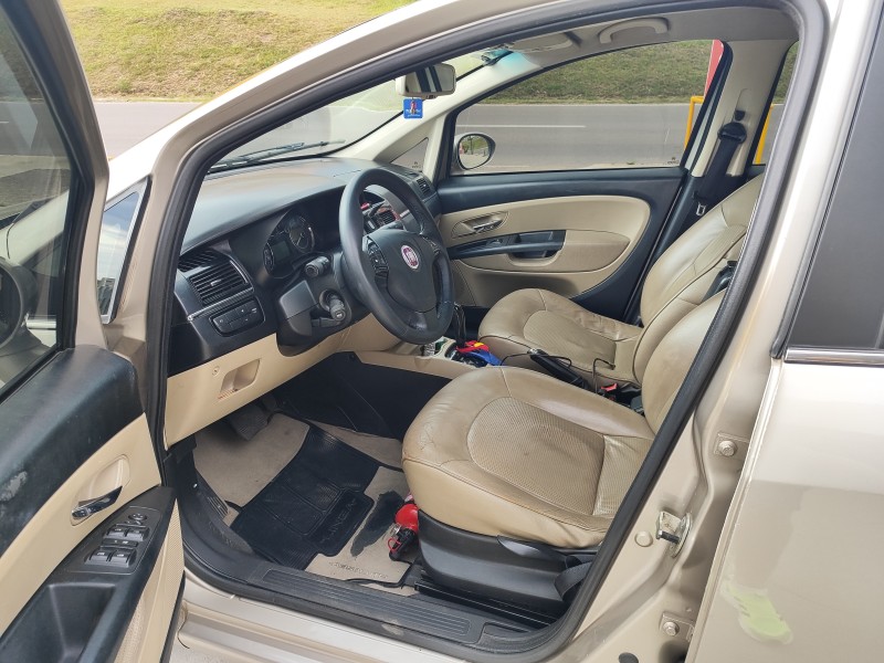 LINEA 1.9 MPI ABSOLUTE 16V FLEX 4P AUTOMATIZADO - 2011 - FARROUPILHA