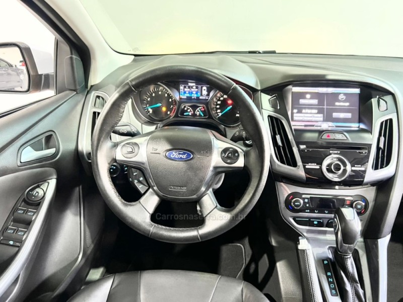FOCUS 2.0 TITANIUM SEDAN 16V FLEX 4P AUTOMÁTICO - 2014 - NOVO HAMBURGO
