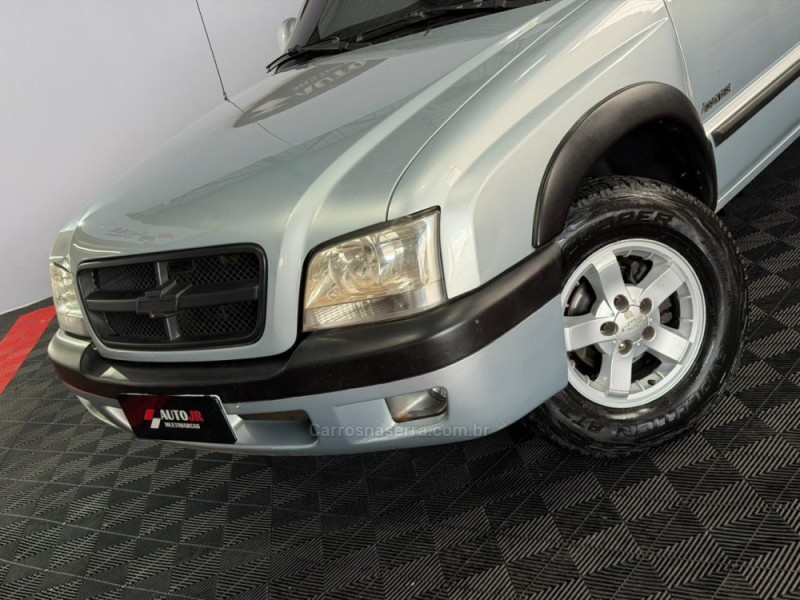 S10 2.4 ADVANTAGE 4X2 CD 8V FLEX 4P MANUAL - 2006 - VACARIA