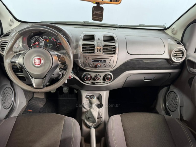 GRAND SIENA 1.6 MPI ESSENCE 16V FLEX 4P MANUAL - 2015 - VACARIA