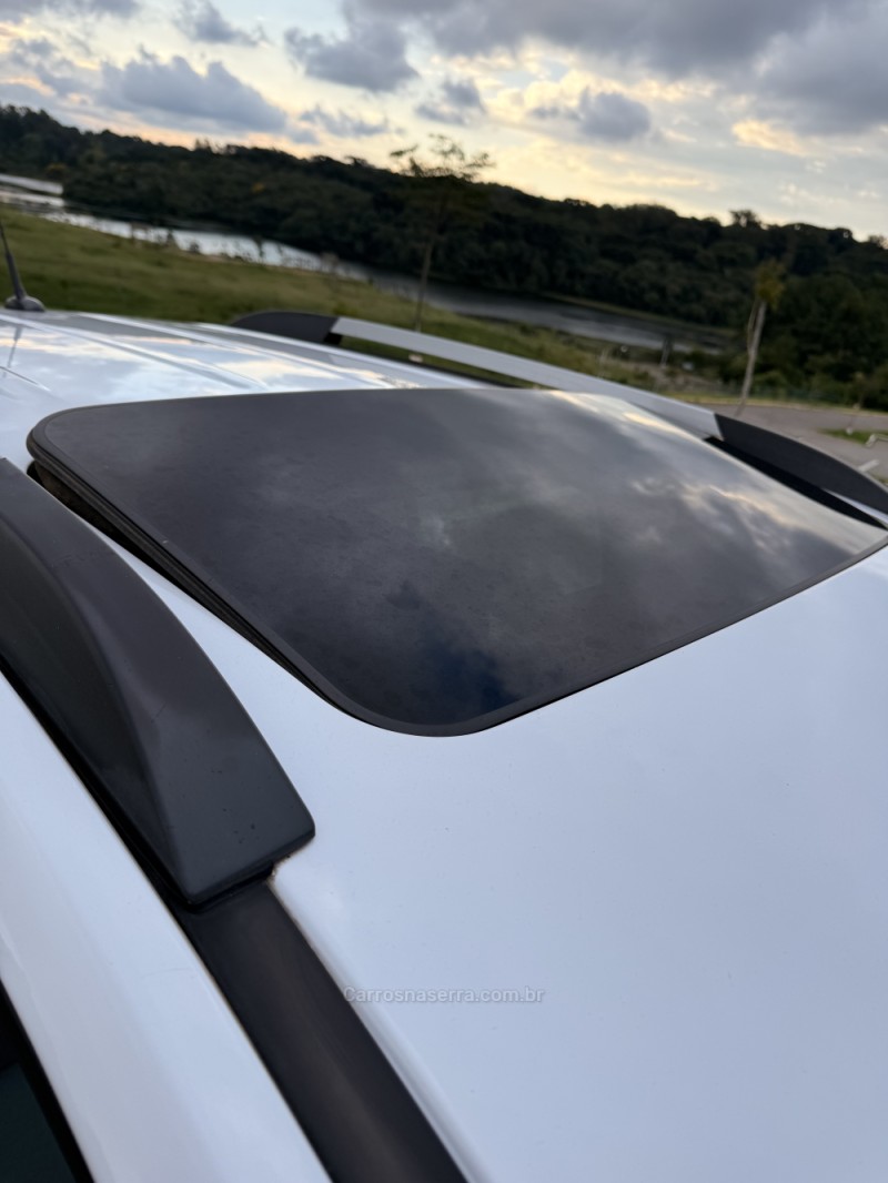 TRACKER 1.8 MPFI LTZ 4X2 16V FLEX 4P AUTOMÁTICO - 2014 - CAXIAS DO SUL