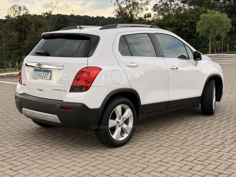 TRACKER 1.8 MPFI LTZ 4X2 16V FLEX 4P AUTOMÁTICO - 2014 - CAXIAS DO SUL