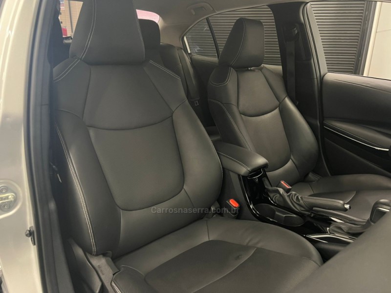 COROLLA 2.0 XEI 16V FLEX 4P AUTOMÁTICO - 2024 - FLORES DA CUNHA