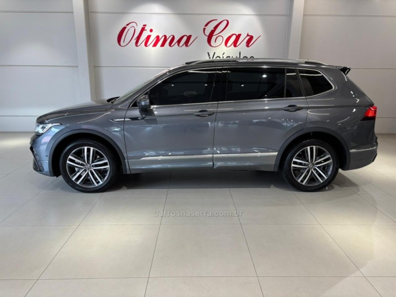 TIGUAN 2.0 ALLSPACE R-LINE 300 TSI GASOLINA 4P AUTOMÁTICO - 2024 - FLORES DA CUNHA