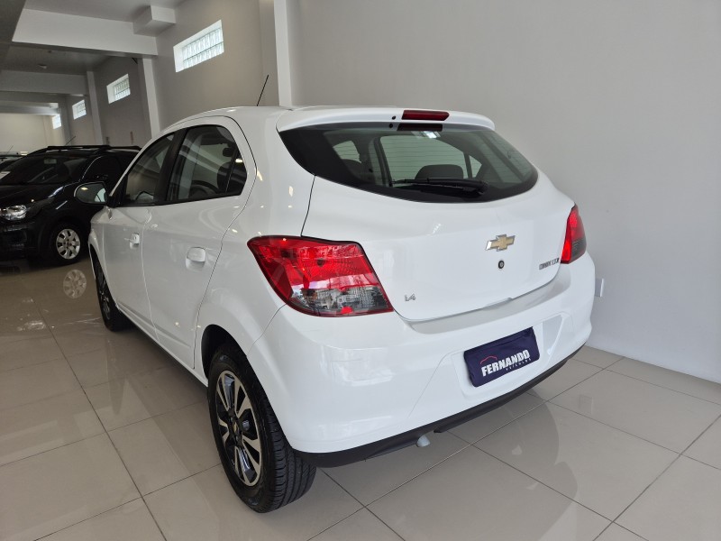 ONIX 1.4 MPFI LTZ 8V FLEX 4P MANUAL - 2015 - BENTO GONçALVES