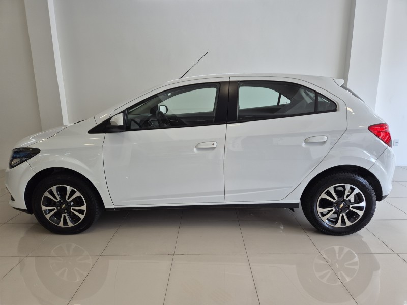 ONIX 1.4 MPFI LTZ 8V FLEX 4P MANUAL - 2015 - BENTO GONçALVES
