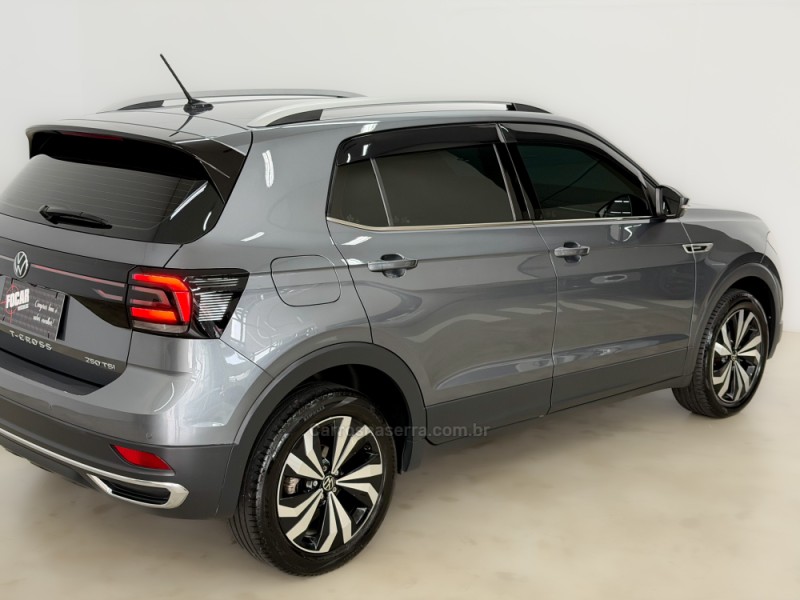 T-CROSS 1.4 HIGHLINE TSI 16V FLEX 4P AUTOMÁTICO - 2023 - CAXIAS DO SUL