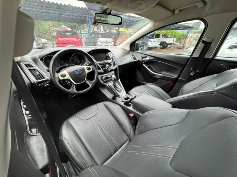 FOCUS 2.0 TITANIUM SEDAN 16V FLEX 4P AUTOMÁTICO - 2015 - IGREJINHA