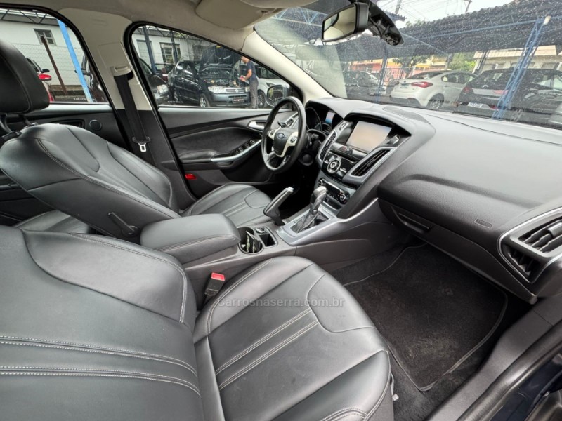 FOCUS 2.0 TITANIUM SEDAN 16V FLEX 4P AUTOMÁTICO - 2015 - IGREJINHA