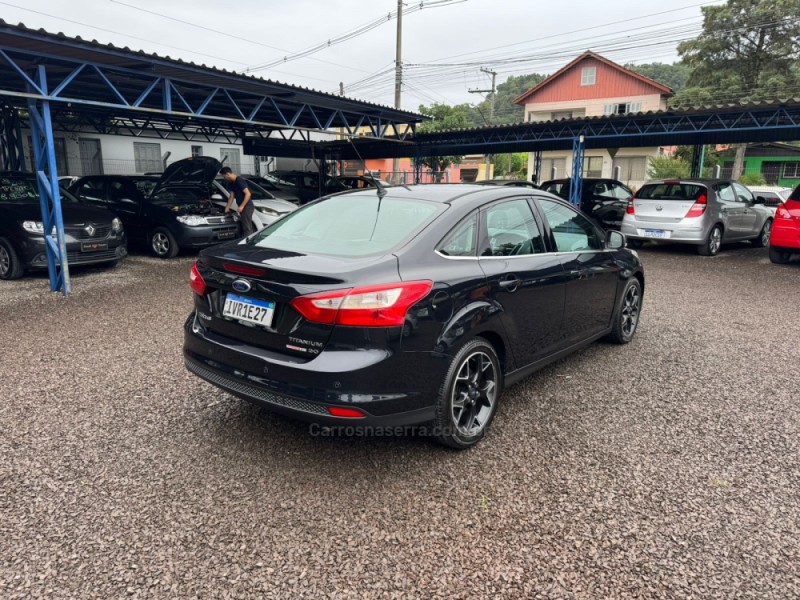 FOCUS 2.0 TITANIUM SEDAN 16V FLEX 4P AUTOMÁTICO - 2015 - IGREJINHA