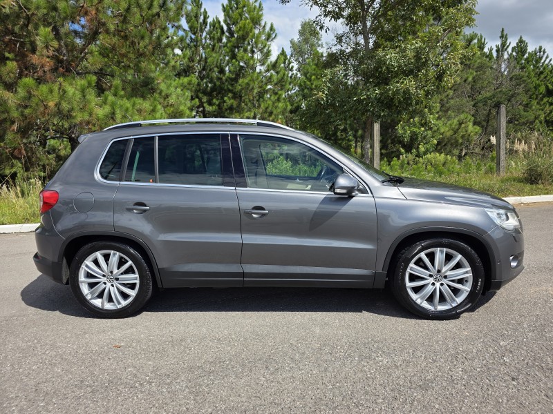 TIGUAN 2.0 FSI 16V TURBO GASOLINA 4P TIPTRONIC - 2011 - BENTO GONçALVES