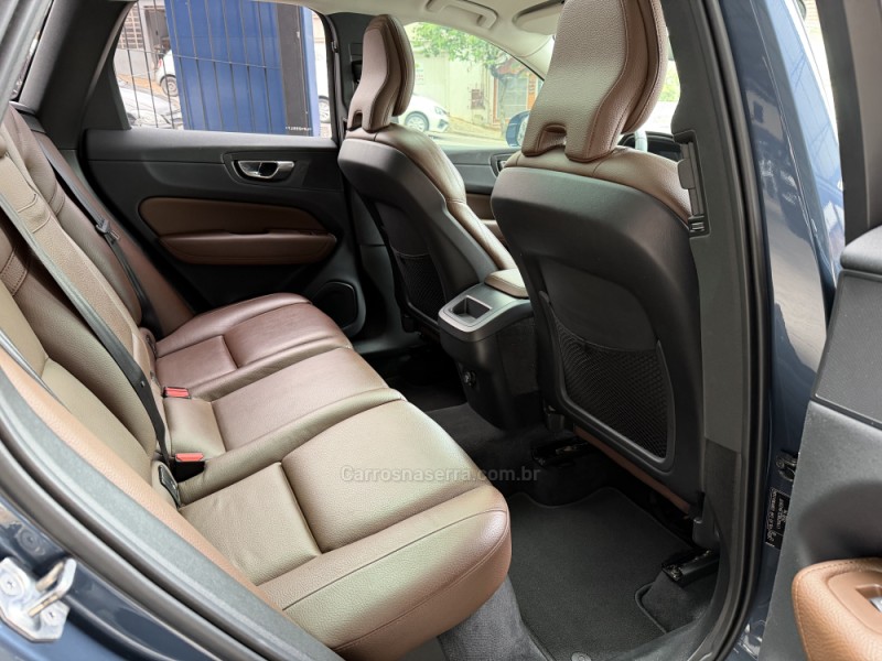 XC60 2.0 T5 MOMENTUM GASOLINA 4P AUTOMÁTICO - 2020 - CAXIAS DO SUL