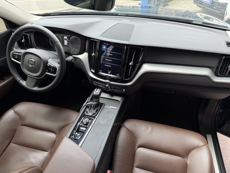 XC60 2.0 T5 MOMENTUM GASOLINA 4P AUTOMÁTICO - 2020 - CAXIAS DO SUL