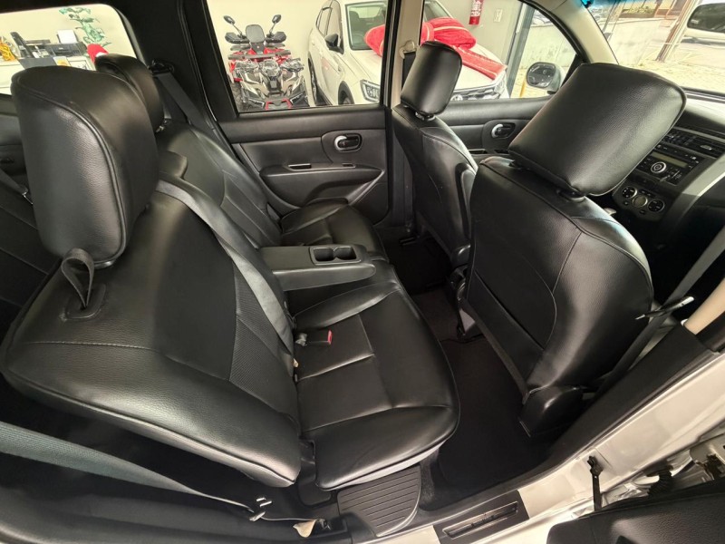 GRAND LIVINA 1.8 SL 16V FLEX 4P AUTOMÁTICO - 2012 - CAXIAS DO SUL