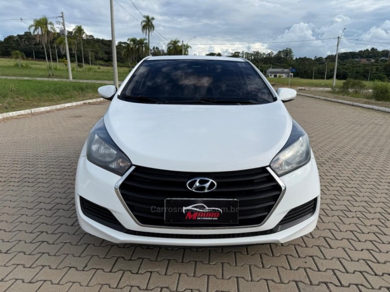 HB20 1.6 COMFORT PLUS 16V FLEX 4P AUTOMÁTICO - 2016 - IVOTI