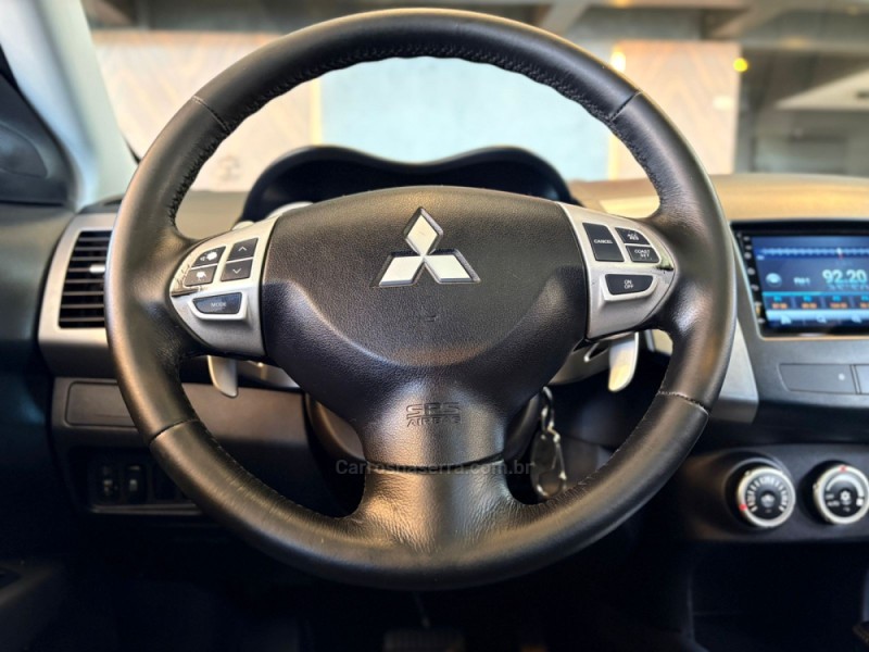 OUTLANDER 3.0 GT4 4X4 V6 24V GASOLINA 4P AUTOMÁTICO - 2011 - CAMPO BOM