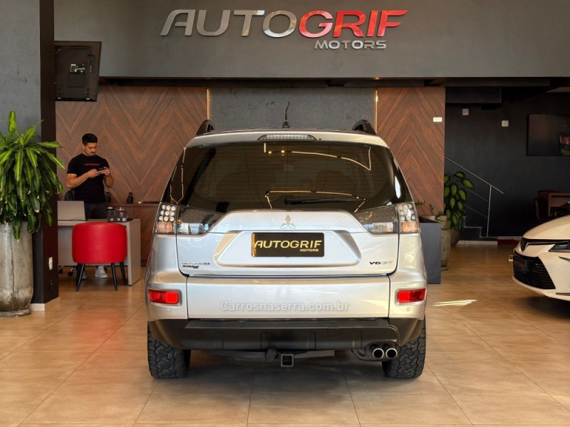 OUTLANDER 3.0 GT4 4X4 V6 24V GASOLINA 4P AUTOMÁTICO - 2011 - CAMPO BOM