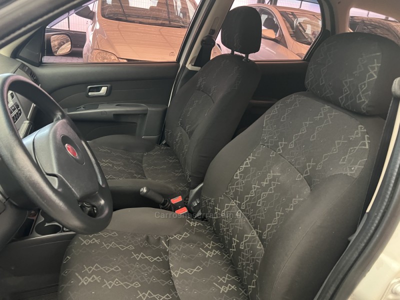 PALIO 1.8 MPI TREKKING WEEKEND 8V FLEX 4P MANUAL - 2010 - DOIS IRMãOS