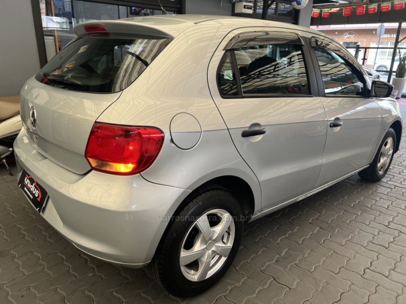 GOL 1.0 MI TREND 8V FLEX 4P MANUAL - 2015 - DOIS IRMãOS
