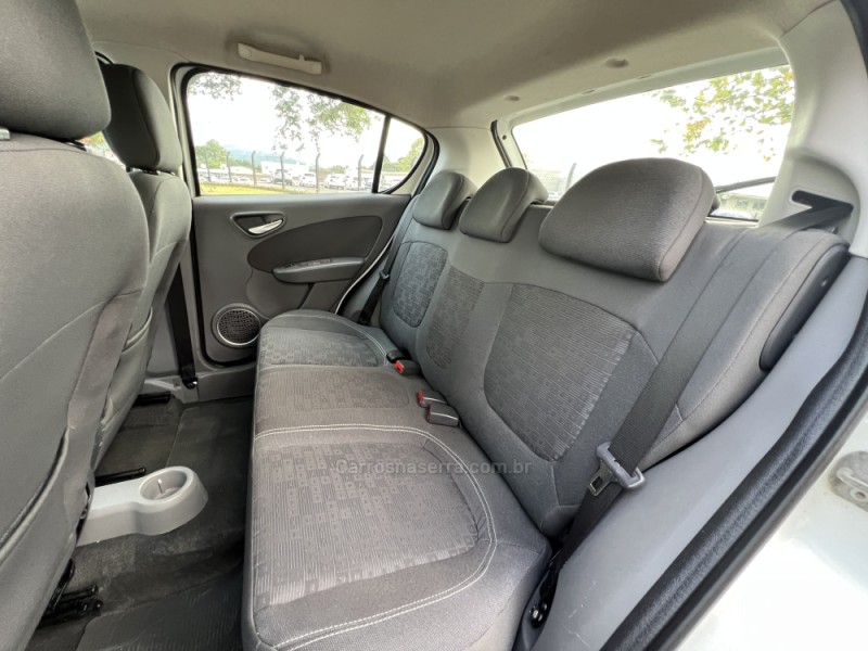 PALIO 1.0 MPI ATTRACTIVE 8V FLEX 4P MANUAL - 2015 - DOIS IRMãOS