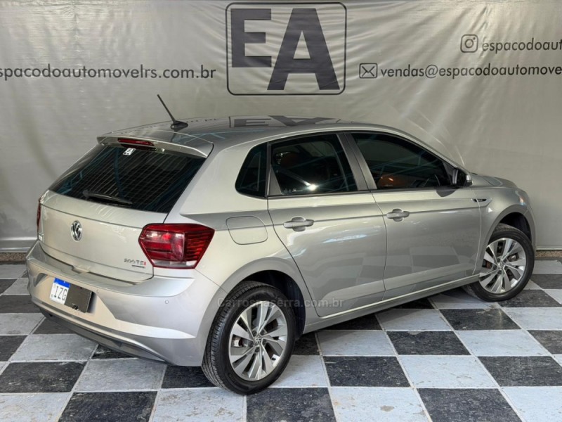 POLO 1.0	200 TSI HIGHLINE AUTOMÁTICO  - 2019 - NOVA PRATA