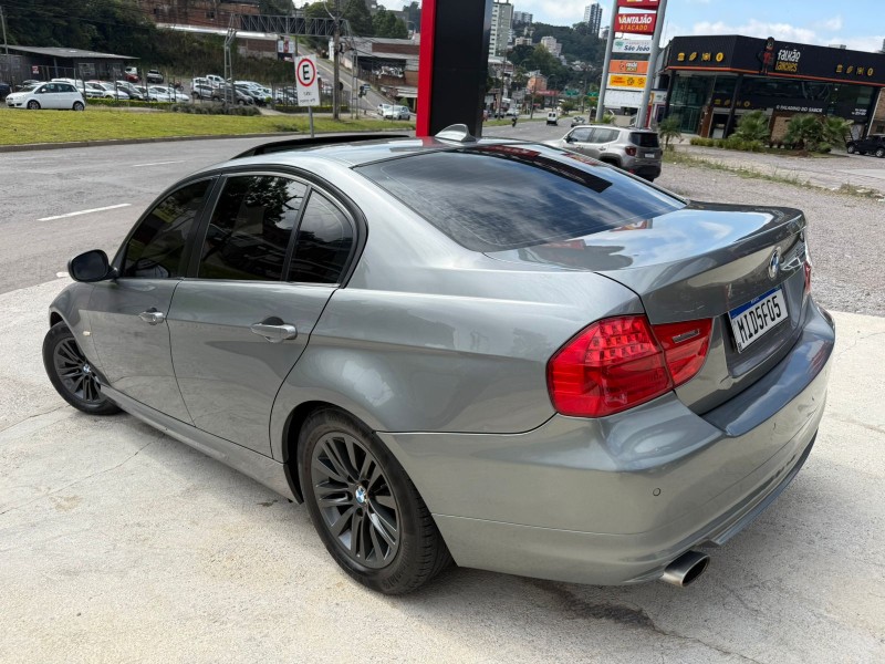 320I 2.0 TOP 16V GASOLINA 4P AUTOMÁTICO - 2010 - CAXIAS DO SUL