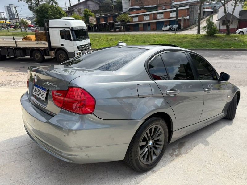 320I 2.0 TOP 16V GASOLINA 4P AUTOMÁTICO - 2010 - CAXIAS DO SUL
