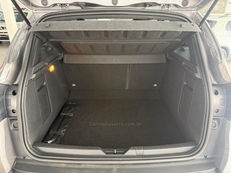 CAPTUR 1.3 ICONIC 16V TURBO FLEX 4P AUTOMÁTICO - 2022 - NOVO HAMBURGO