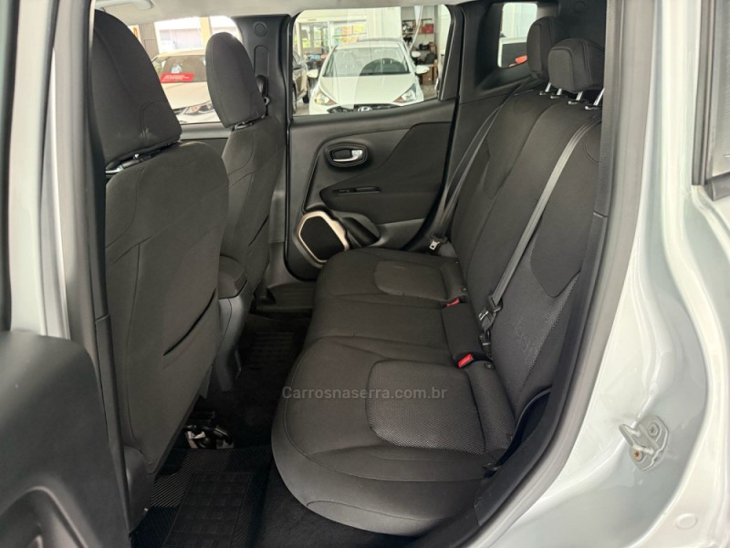 RENEGADE 1.8 16V FLEX SPORT 4P MANUAL - 2017 - NOVO HAMBURGO