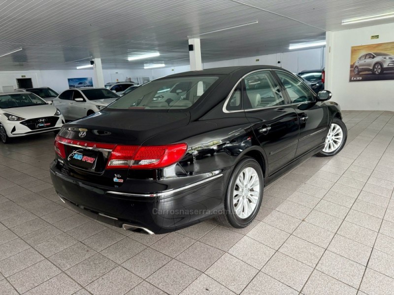 AZERA 3.3 MPFI GLS SEDAN V6 24V GASOLINA 4P AUTOMÁTICO - 2011 - NOVO HAMBURGO